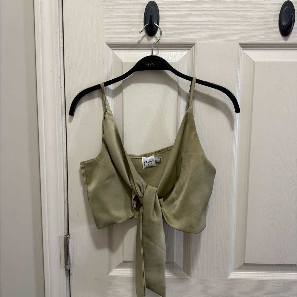 PrettyLittleThing Olive Green Tie-Front Crop Top